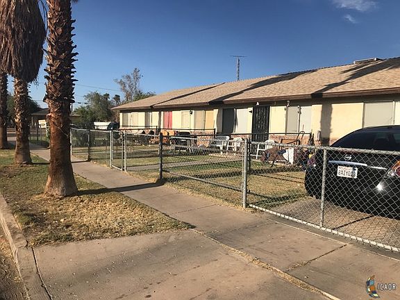 4th image of 895 El Centro Ave
