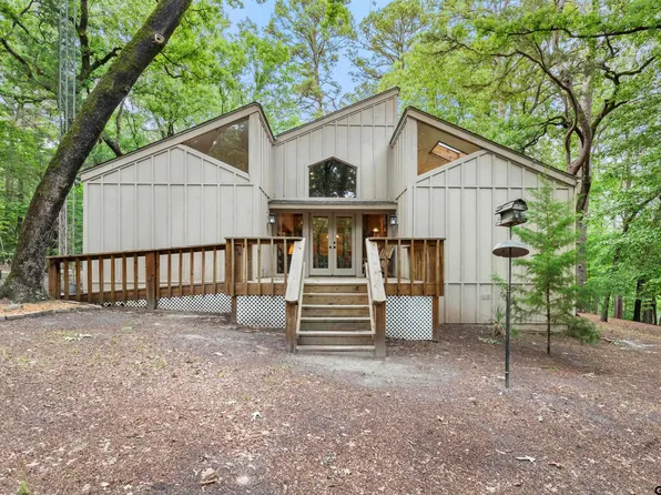 297 Bobwhite Ln, Holly Lake Ranch, TX 75765