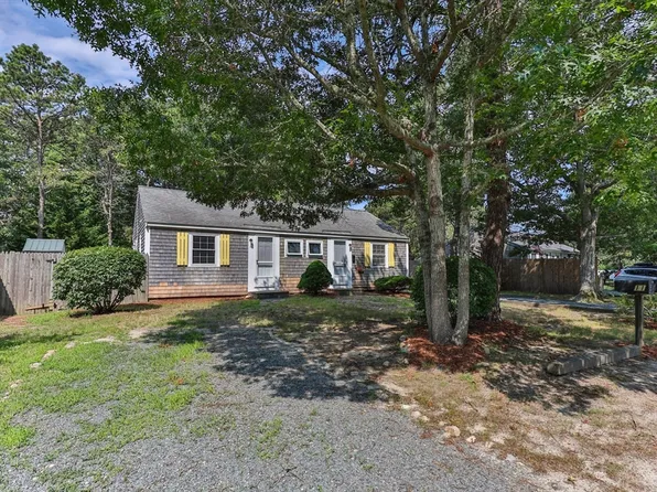 9-11 Thatcher Rd, South Yarmouth, MA 02664