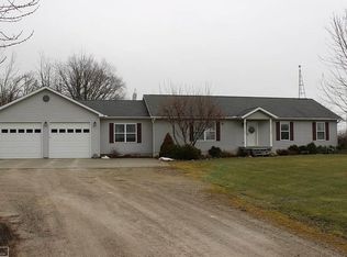 2190 Cove Rd, Wales, MI 48027