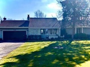 11215 Reed Rd, Huntley, IL 60142