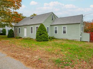 87 Sanford Rd, Wells, ME 04090