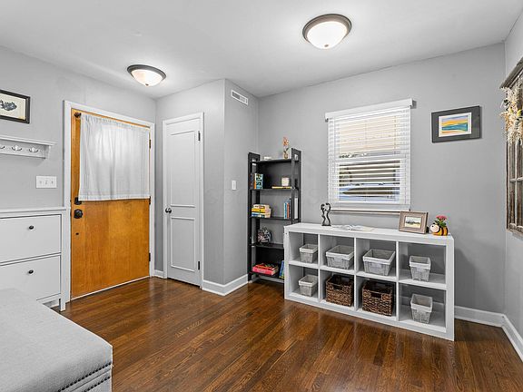 5th image of 241 Pingree Dr