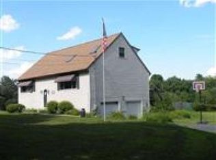 1042 Burden Lake Rd, Averill Park, NY 12018