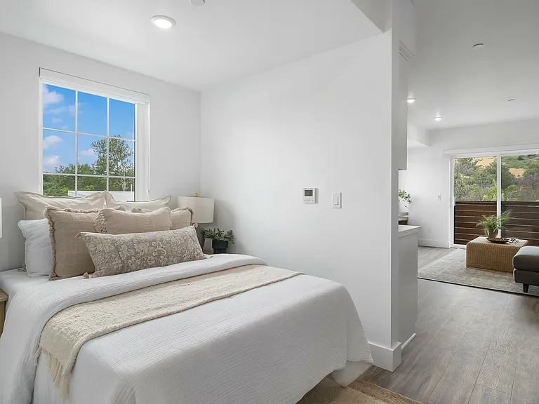 Artisan Apartments — Photo 19