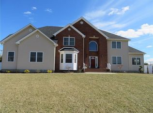 18 Adam Ct, Monroe, NJ 08831