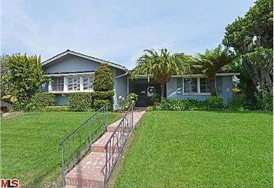 2nd image of 2822 Overland Ave