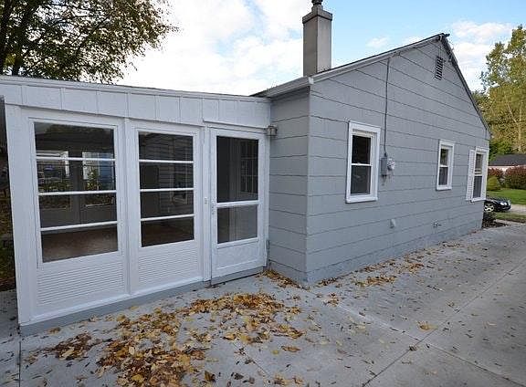 4th image of 2622 Fairland St