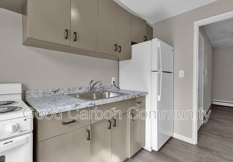 309 Beattie Ave #4 — Photo 2