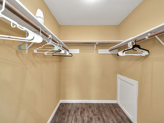 4th image of 13916 Cravenridge Dr