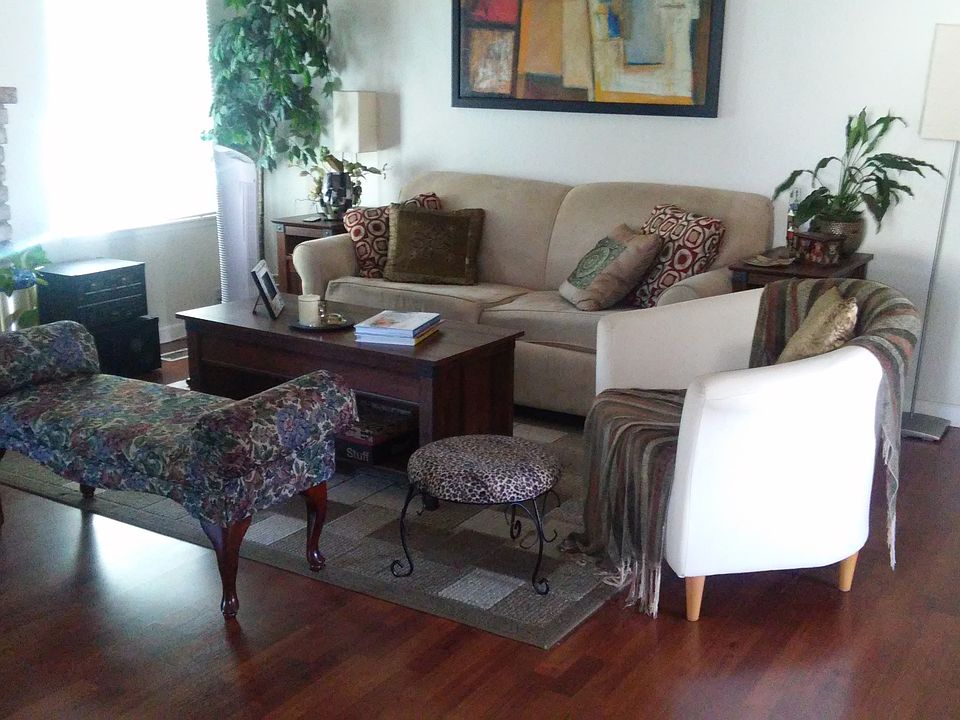2nd image of 911 Rock Ridge Way