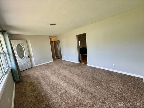 5th image of 4832 Barnhart Ave