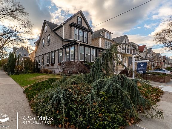 3rd image of 6960 Loubet St