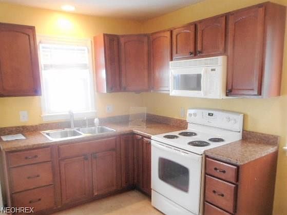 4th image of 2502 Stanfield Dr