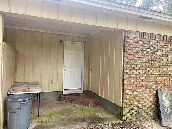 2nd image of 6422 Myrtle Hill Cir #A