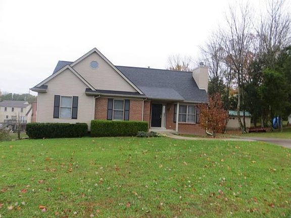 3rd image of 102 River Oak Dr