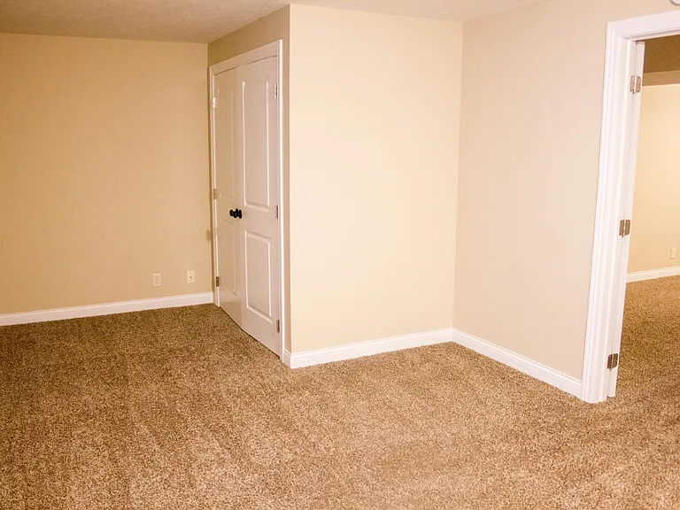 5309 N 10th Ct — Photo 22