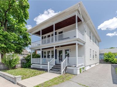 412 East Ave, Pawtucket, RI, 02860