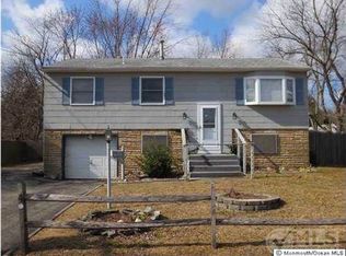 4 Neal Pl, Manchester, NJ 08759