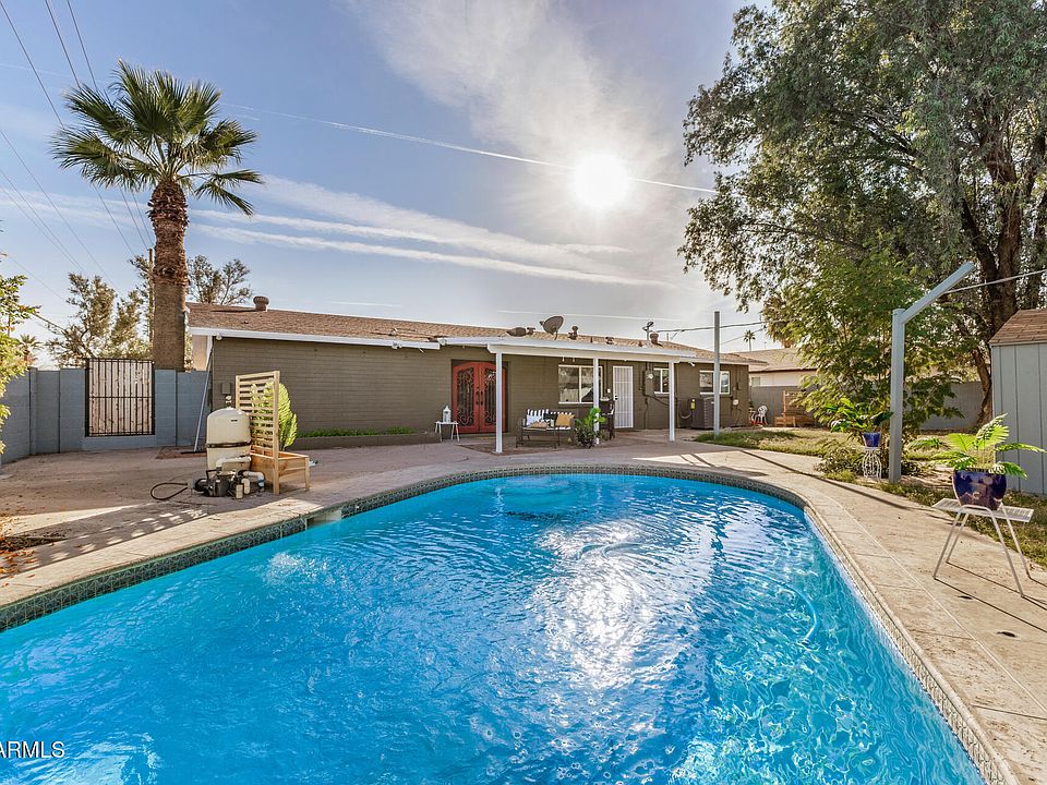 1st image of 2302 W BERRIDGE Lane