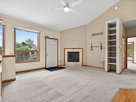 4th image of 286 Fossil Ridge Rd