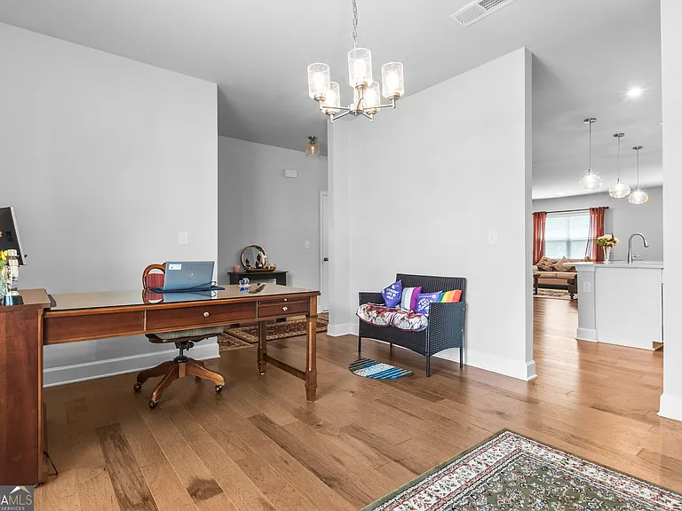 5467 Fountain Head Ln — Photo 6