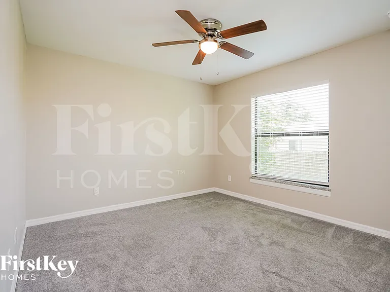 8432 Grove Rd — Photo 12