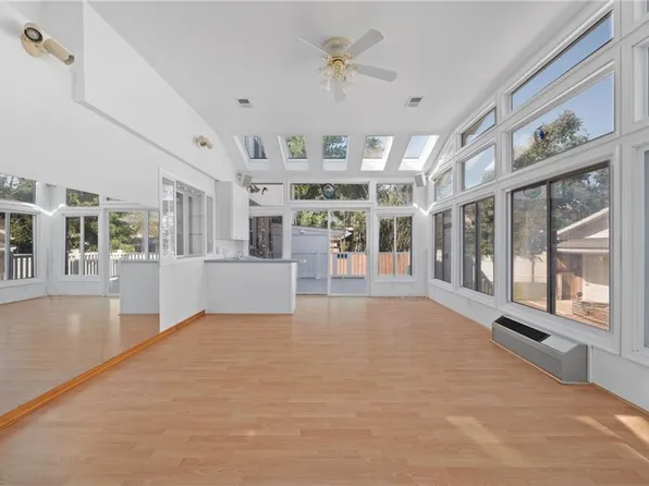 37 Little Florida Rd, Poquoson, VA 23662