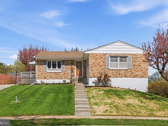 2nd image of 304 Northway Ct