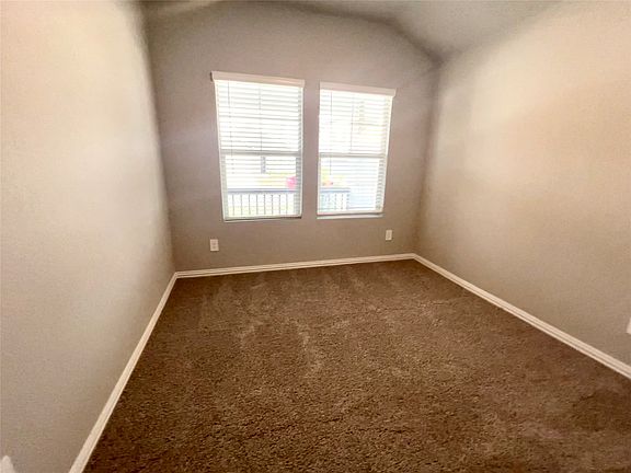 5th image of 2378 Aspen Hill Dr