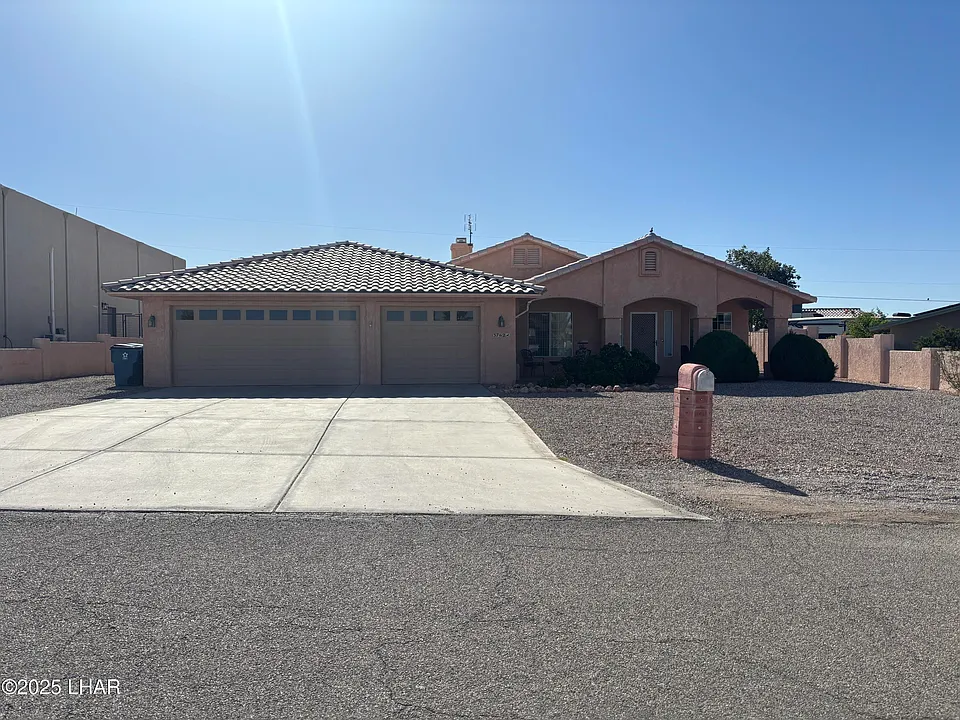 3762 Solar Dr