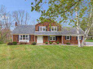 5 Horseshoe Rd, Whitehouse Station, NJ 08889