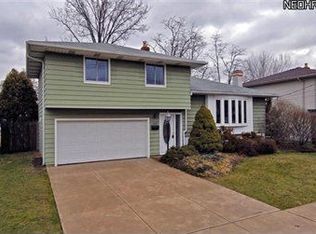14096 Starlite Dr, Brookpark, OH