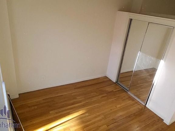 4th image of 135 W 24th St APT 4D
