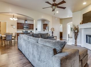 136 Clear Creek Dr, Red Oak, TX 75154