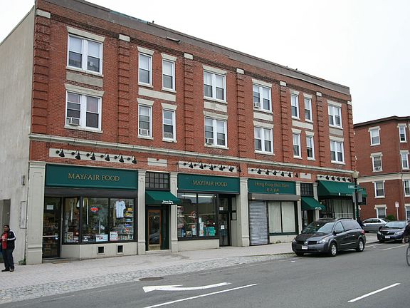 2nd image of 435 Cambridge St APT 6
