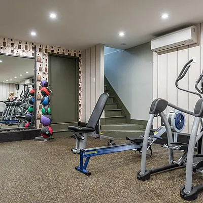 Rented by Nooklyn NYC LLC | media 119