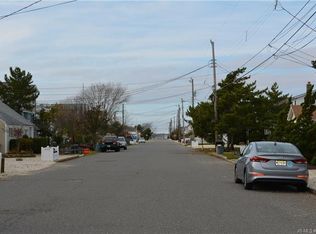 217 N 10th St #1, Surf City, NJ 08008