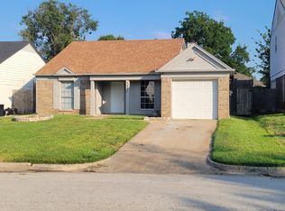3921 River Birch Rd, Fort Worth, TX 76137