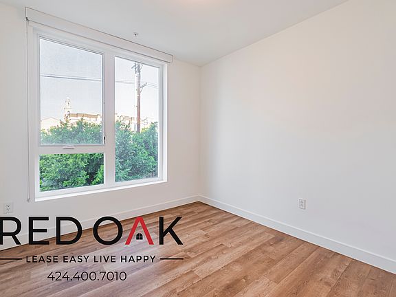 3rd image of 2880 W James M Wood Blvd #323