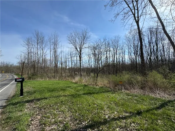 3570 Walworth Rd #561, Macedon, NY 14502