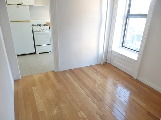 Rented by John O'Kelly Real Estate | media 4