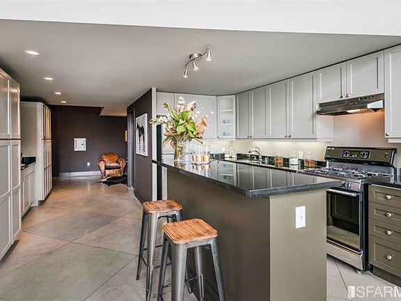 4th image of 39 Boardman Pl APT 101