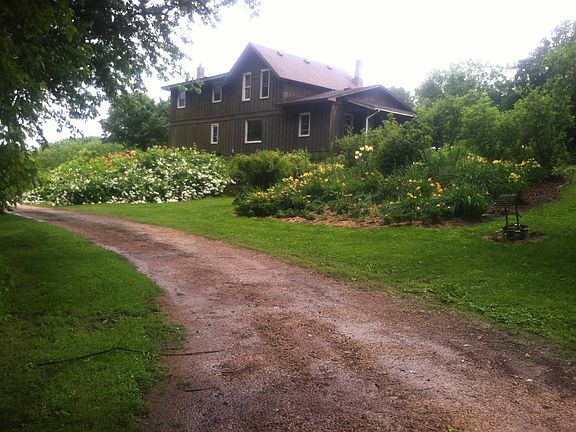 House coming up driveway
