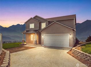 1923 N Mineral Pl, East Wenatchee, WA 98802