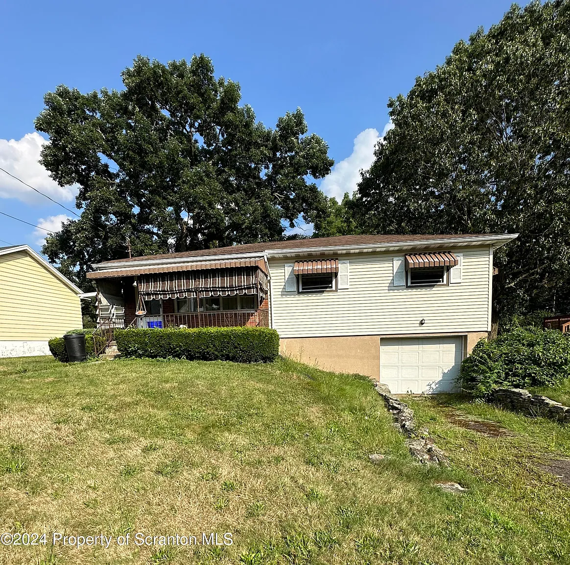 2803 S Webster Ave photo 1