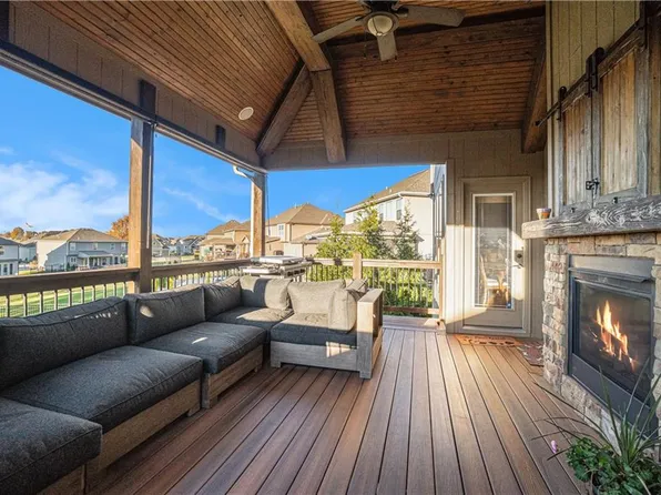 17650 NW 127th St, Platte City, MO 64079