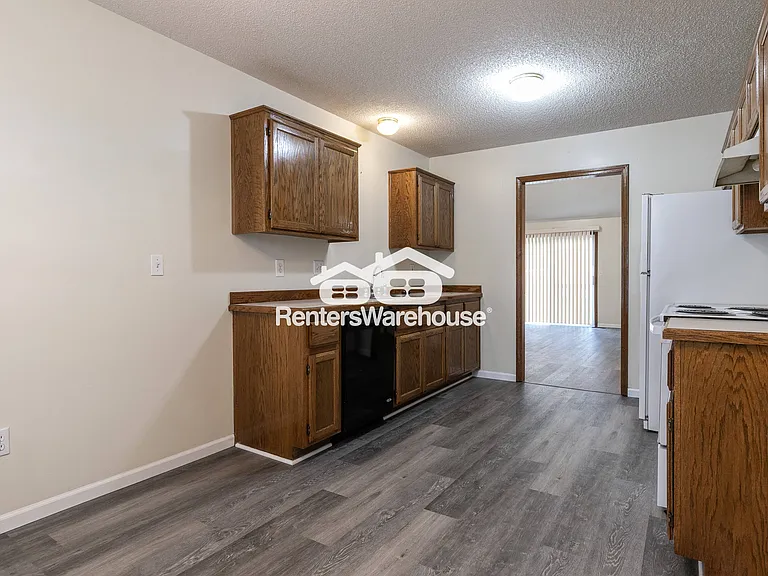 1500 Galway Ct — Photo 5