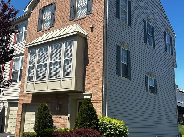 9725 Harvester Cir #9725, Perry Hall, MD 21128