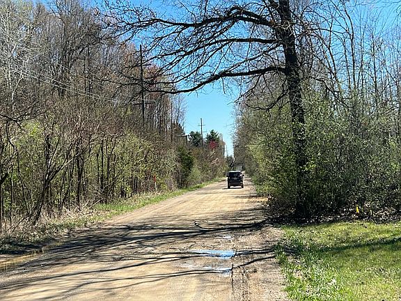 4th image of 51105 Arkona Rd